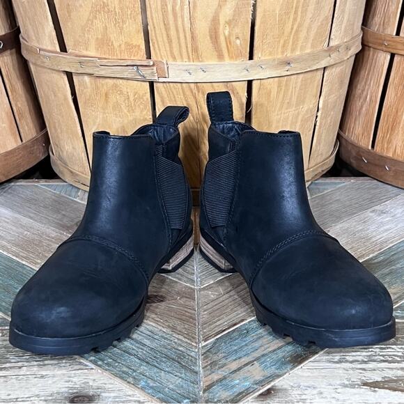 Sorel Emelie Chelsea Black Leather Waterproof Pull-On Ankle Boots Women Size 6.5 - Picture 7 of 12